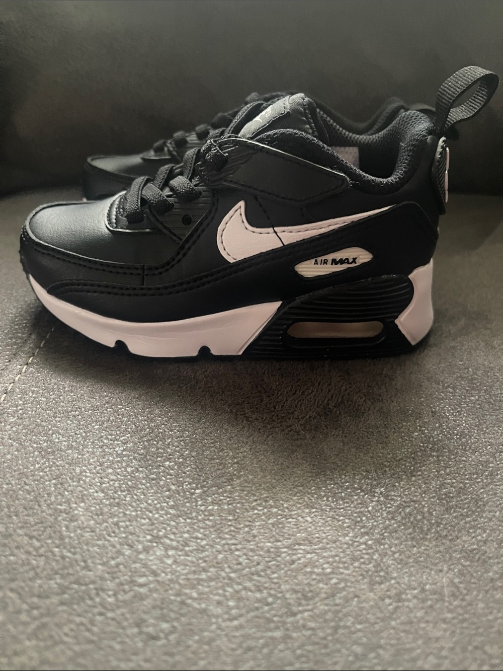 Nike Kids Air Max Low Top Sneakers - Black & White 8C
